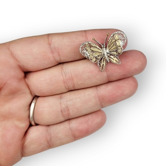 Vintage Butterfly Brooch 800 Spun Silver Filigree Gold Plated Two Tone Small 1" - Picture 9 of 10